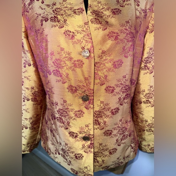 VINTAGE Gold Floral Brocade Jacket and Pants Set - Picture 4 of 10